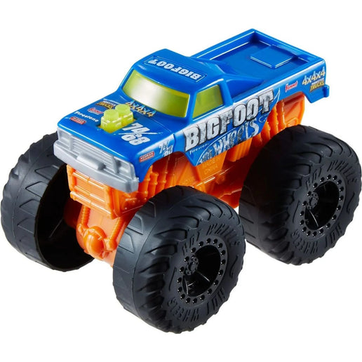 Hot Wheels Monster Trucks kaskaderskie sztuczki Bigfoot 4x4x4