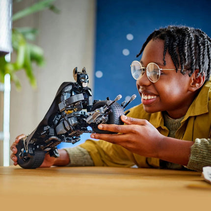 LEGO® DC Batman™ 76273 Składana figurka: Batman™ i motocykl Bat-Pod